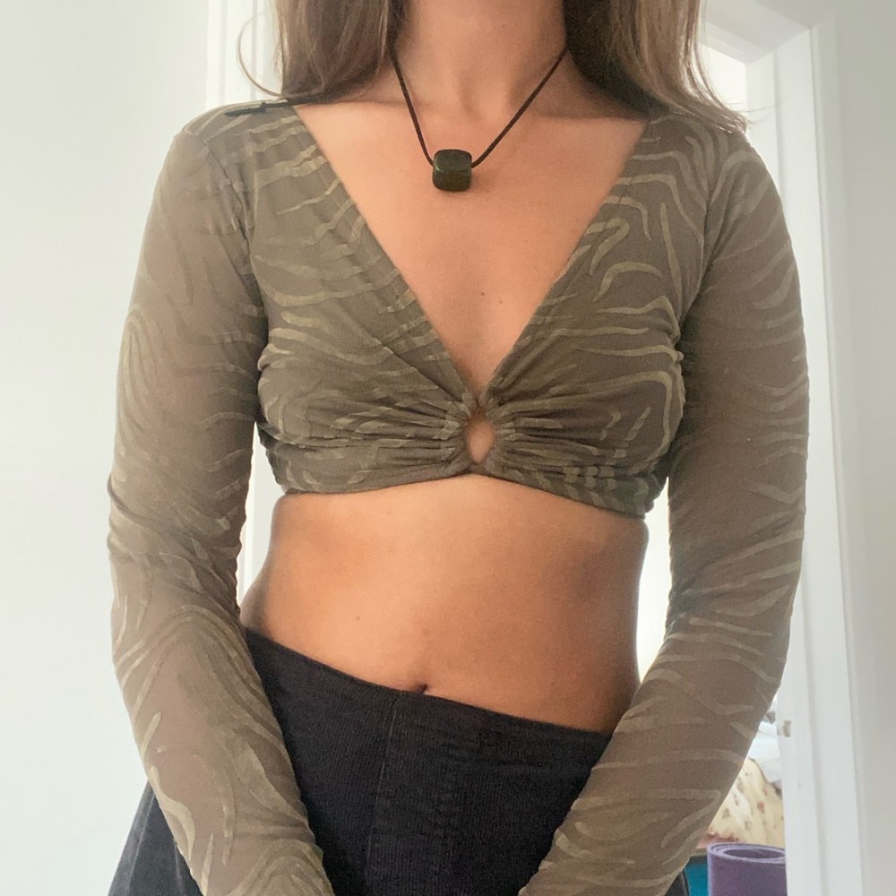 Glassons long sleeve crop top